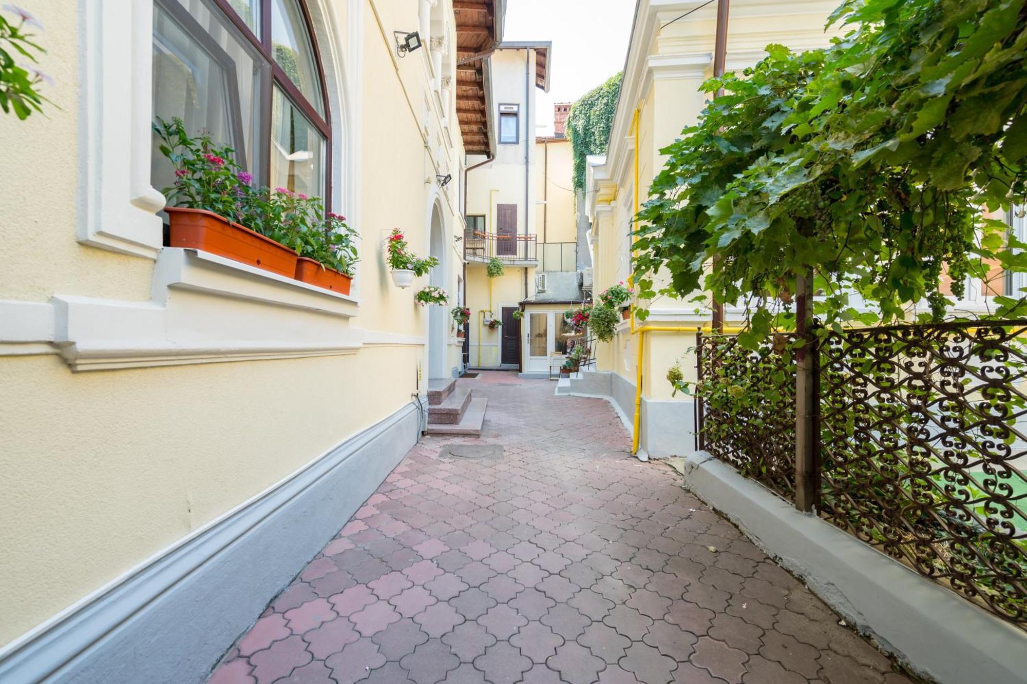 Emil Balaban Luxury 3* Bucureşti